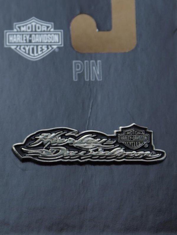 Harley original Pin Anstecker Anstecknadel HD-Schriftzug